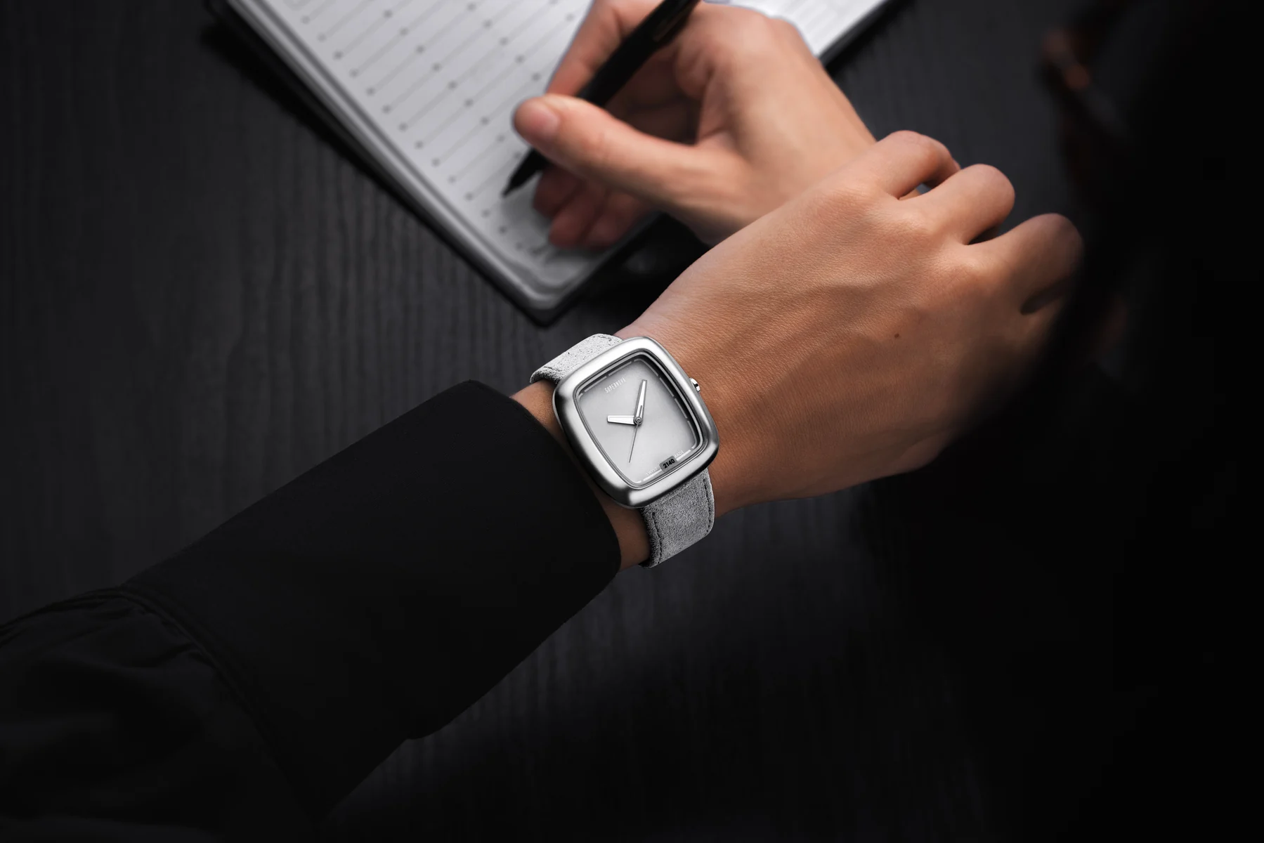 The light grey dial, worn